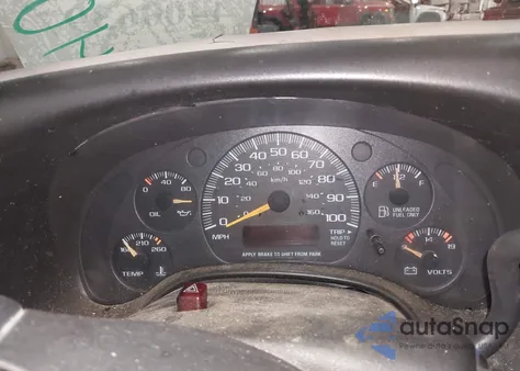 2001 Chevrolet Express from USA, damaged, VIN 1GAGG25R811103782